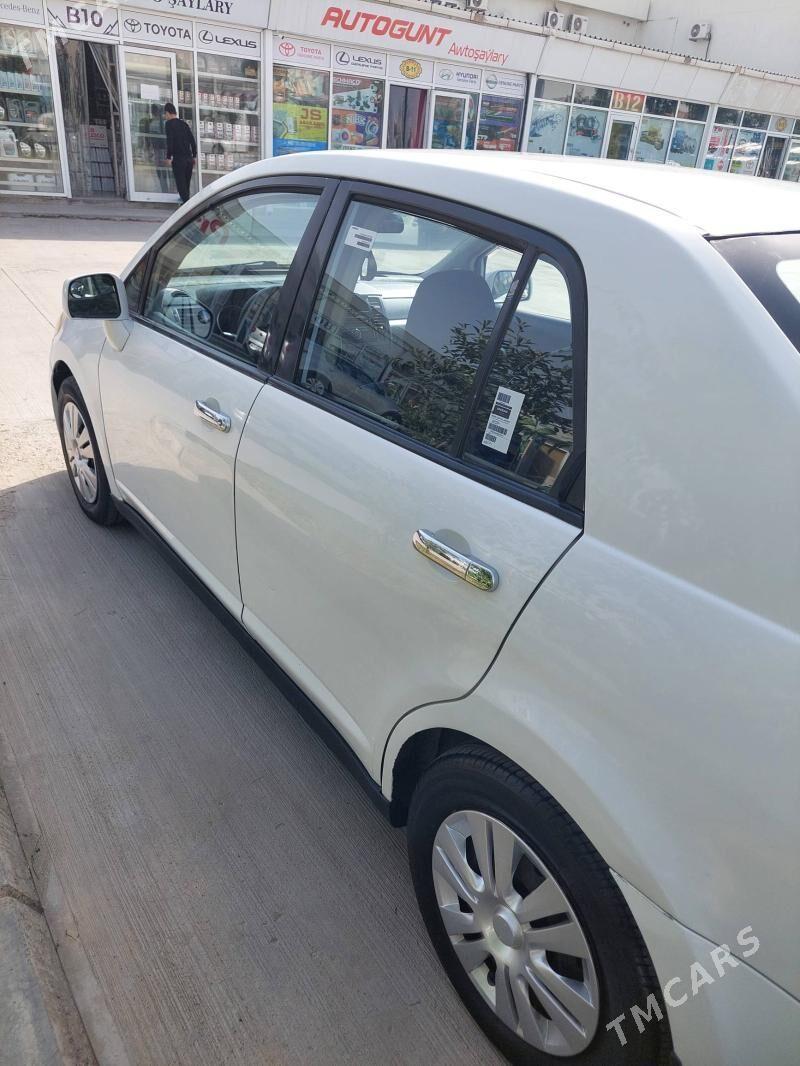 Nissan Versa 2010 - 130 000 TMT - Hitrowka - img 1