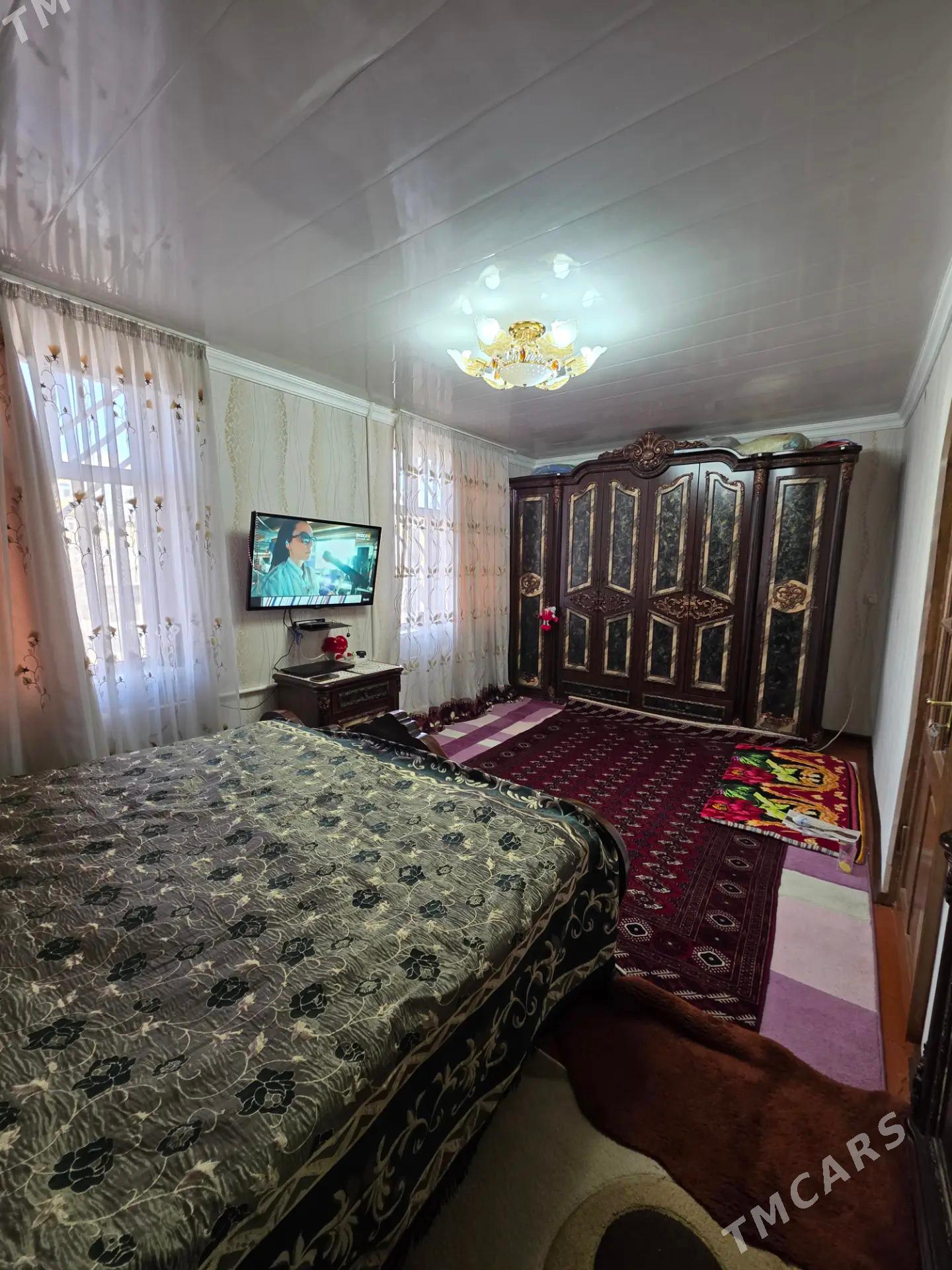 satlyk jay - Mary - img 1