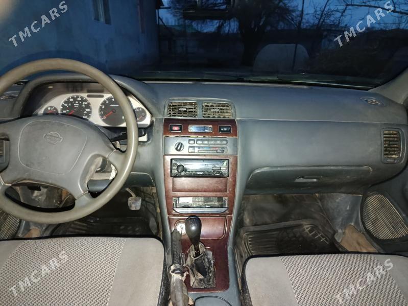 Nissan Maxima 1997 - 70 000 TMT - Дашогуз - img 1