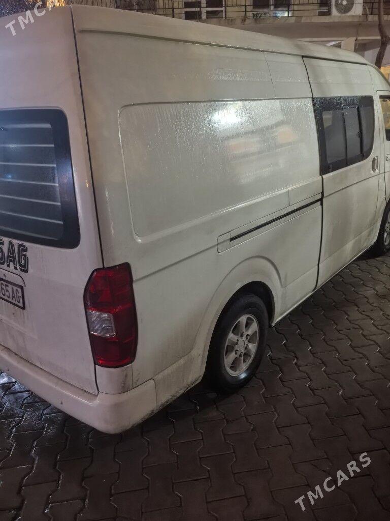 Toyota Hiace 2012 - 220 000 TMT - Гарадамак Шор - img 1