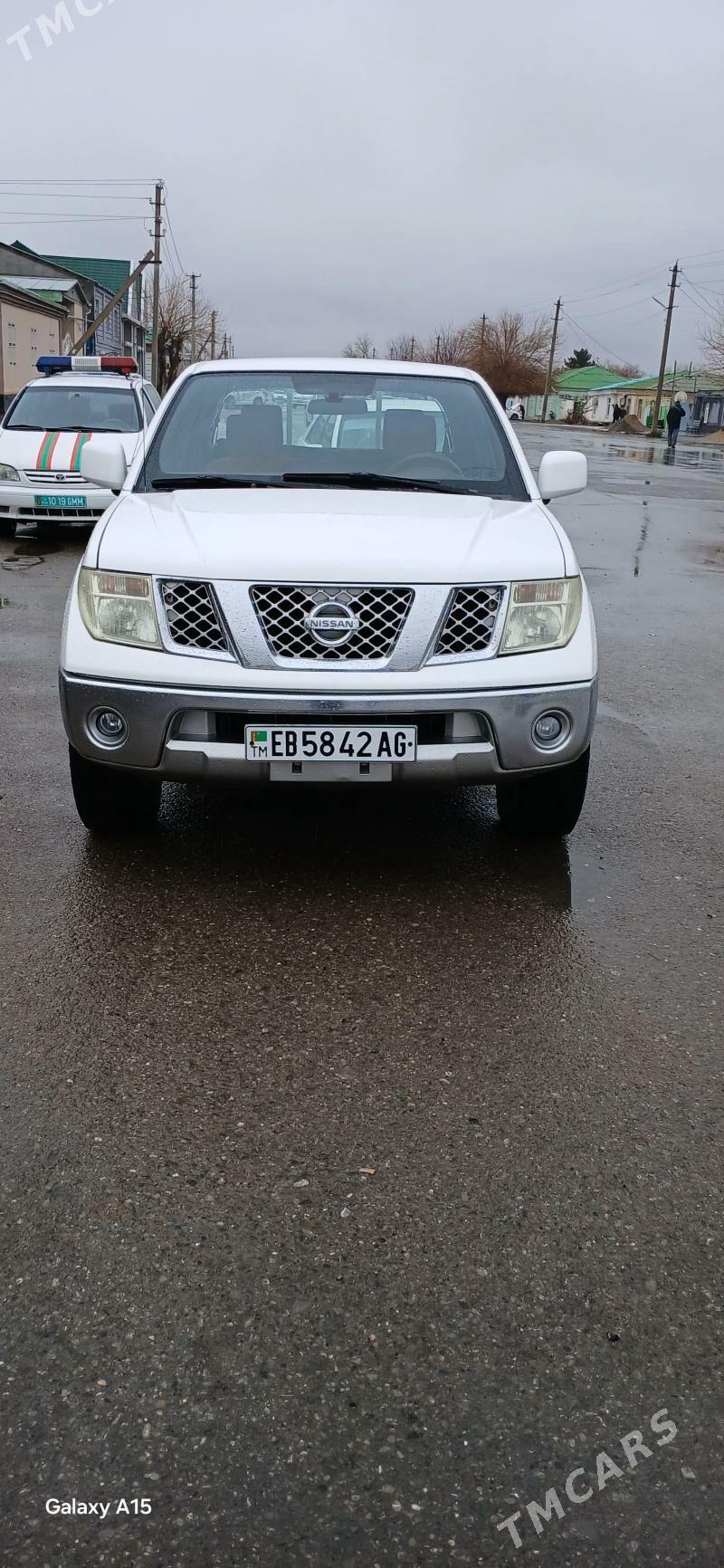 Nissan Navara 2009 - 190 000 TMT - Ашхабад - img 1