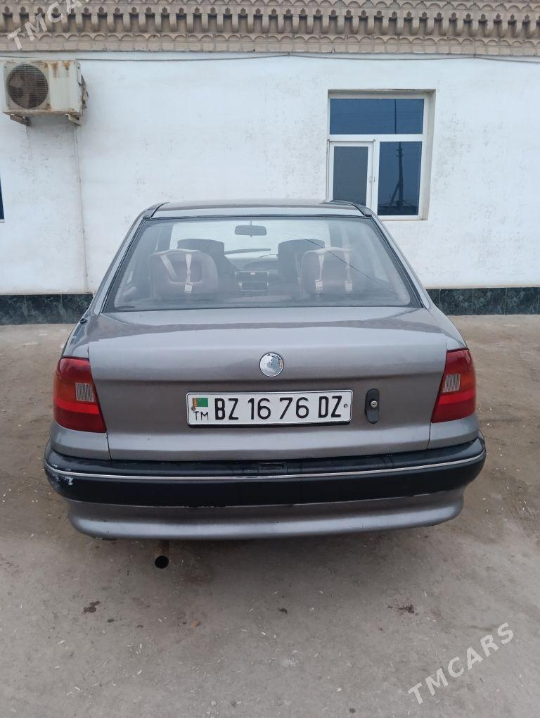 Opel Astra 1992 - 35 000 TMT - Gubadag - img 1