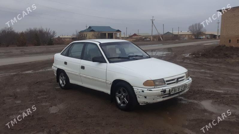 Opel Astra 1993 - 30 000 TMT - Керки - img 1