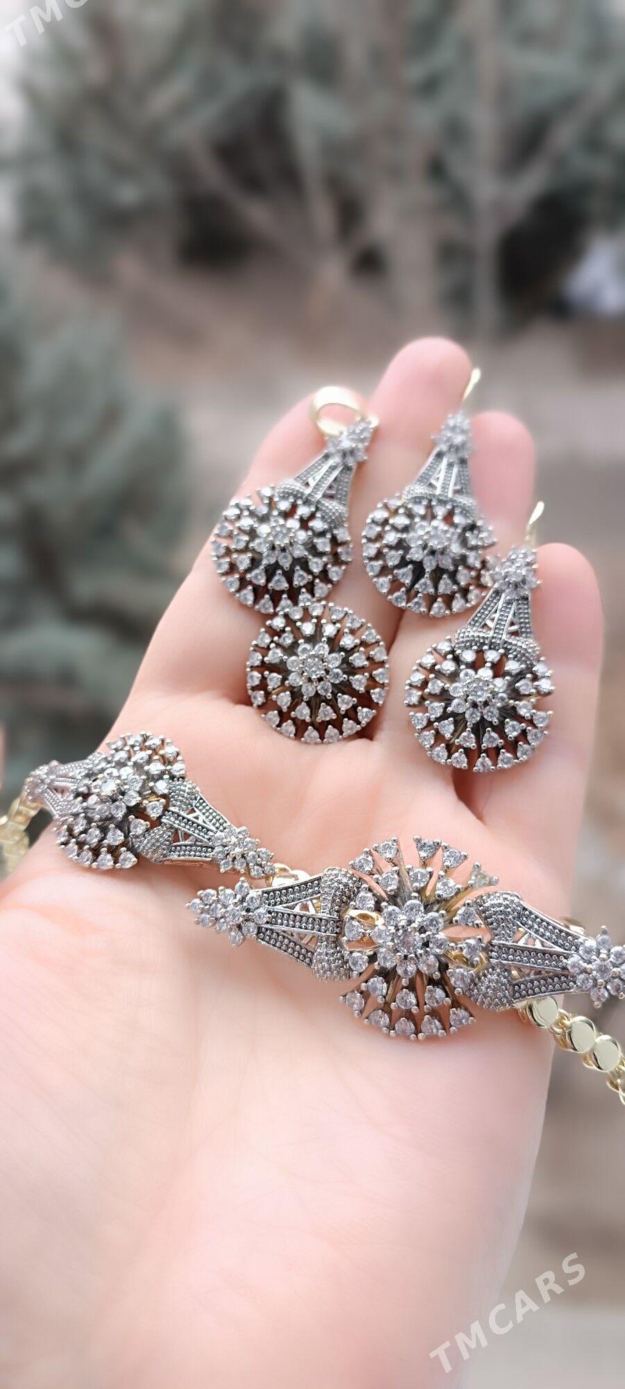 Buziterya Gyzyl yerewana kopya - Aşgabat - img 1