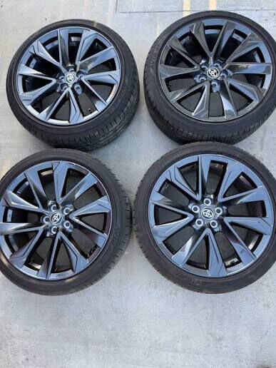 Corolla Diska 18lik SE Stuk 1 500 TMT - Balkanabat - img 1