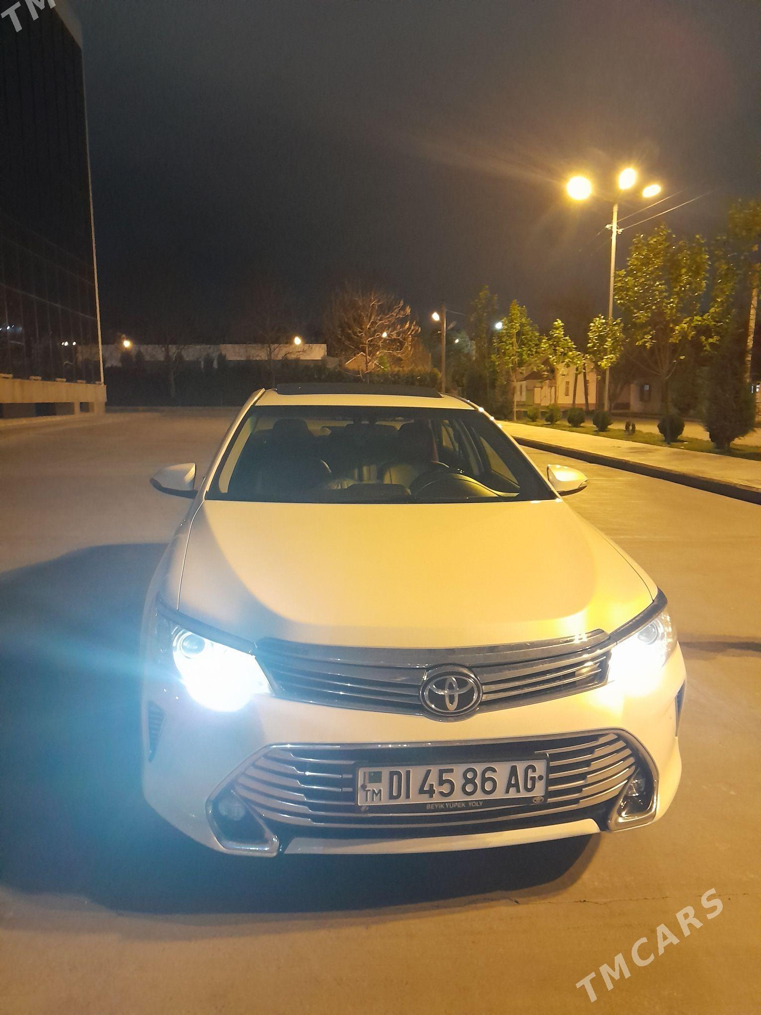 Toyota Camry 2015 - 410 000 TMT - 30 мкр - img 1