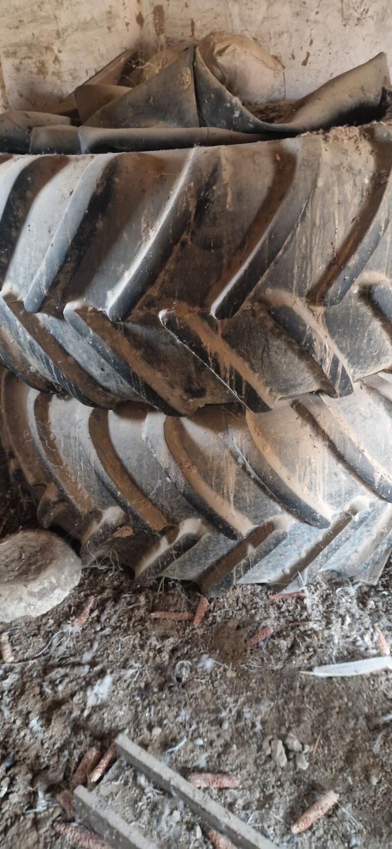 Ka 700 teker ve zapcaslar 10 000 TMT - Огуз хан - img 1