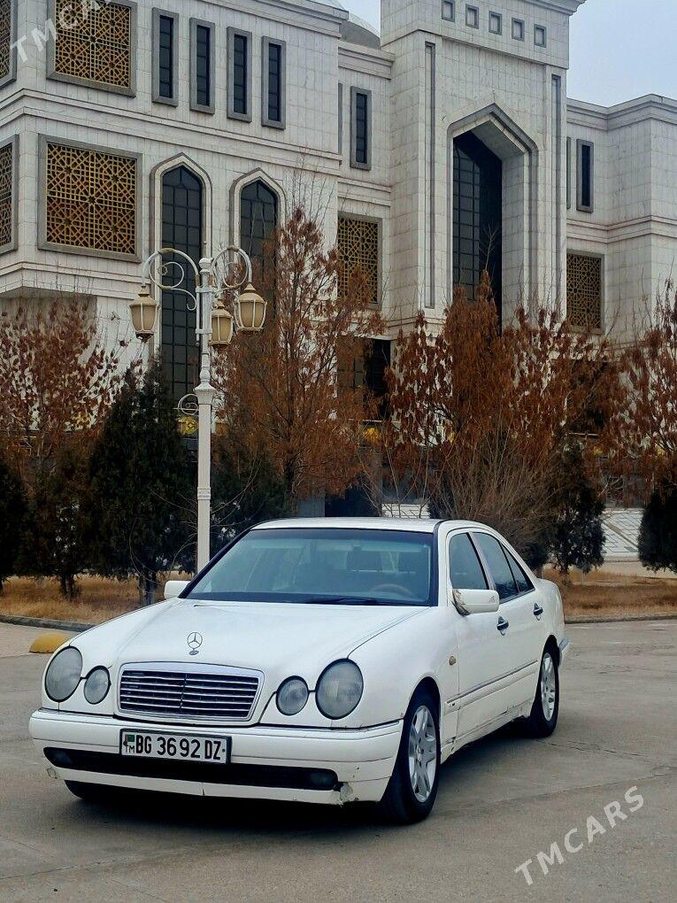 Mercedes-Benz E420 1999 - 58 000 TMT - Дашогуз - img 1