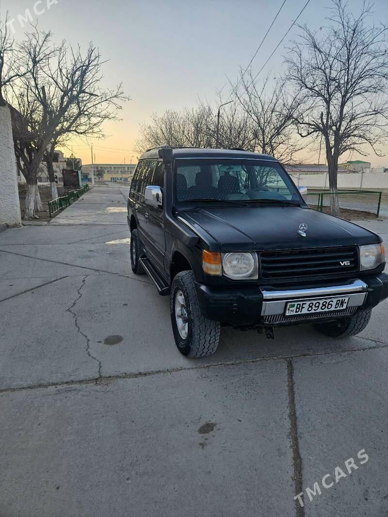Mitsubishi Montero 1996 - 65 000 TMT - Карабогаз - img 1