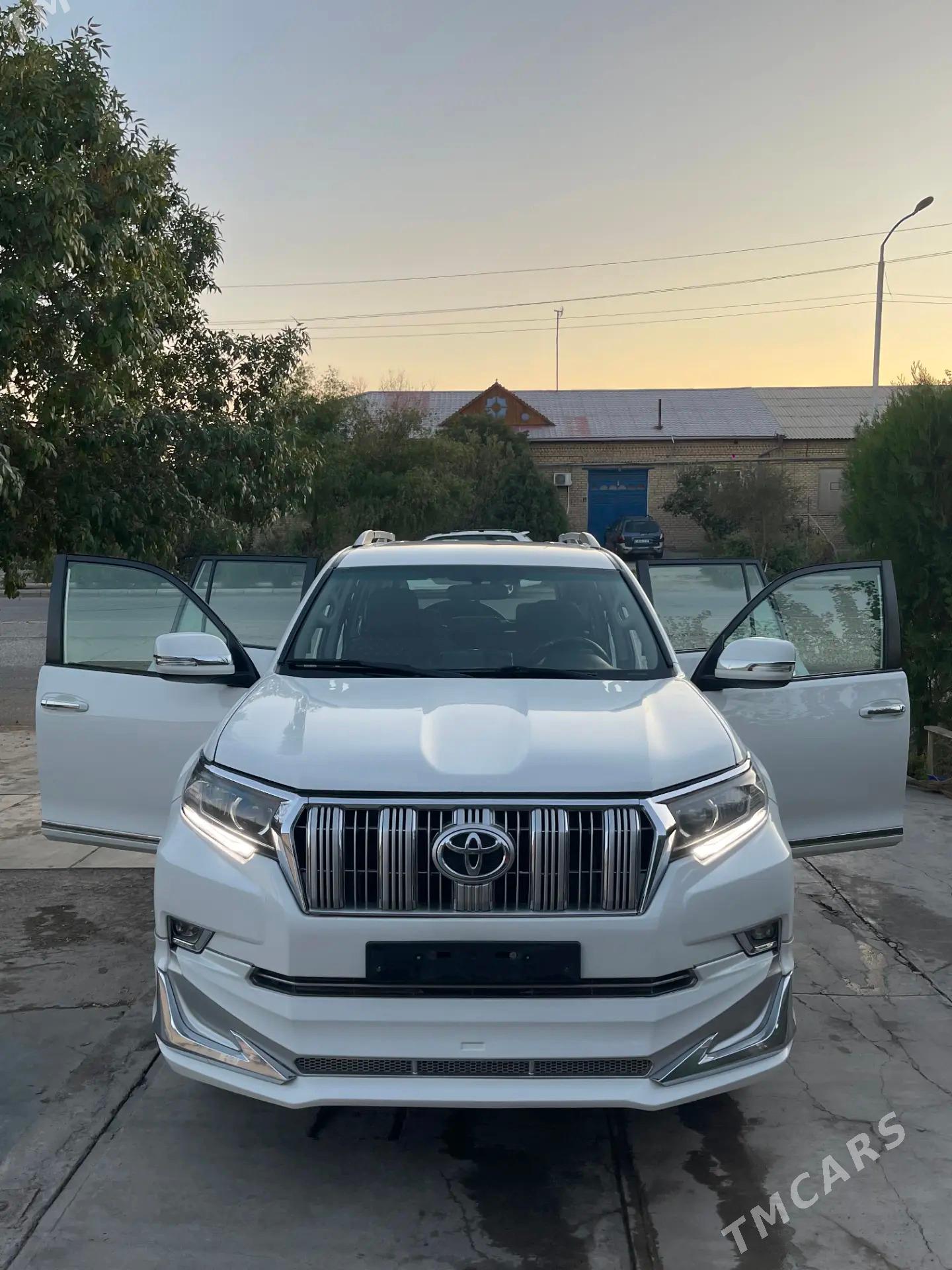 Toyota Land Cruiser Prado 2010 - 440 000 TMT - Gurbansoltan Eje - img 1