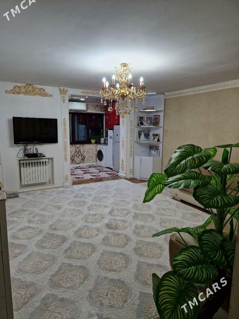 2 Mkr 3/3 2 Kom 56m² - 2 мкр - img 1
