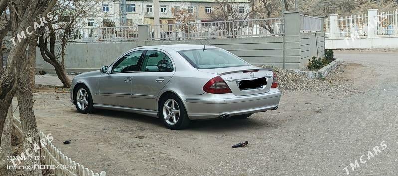 Mercedes-Benz E320 2004 - 140 000 TMT - Туркменбаши - img 1