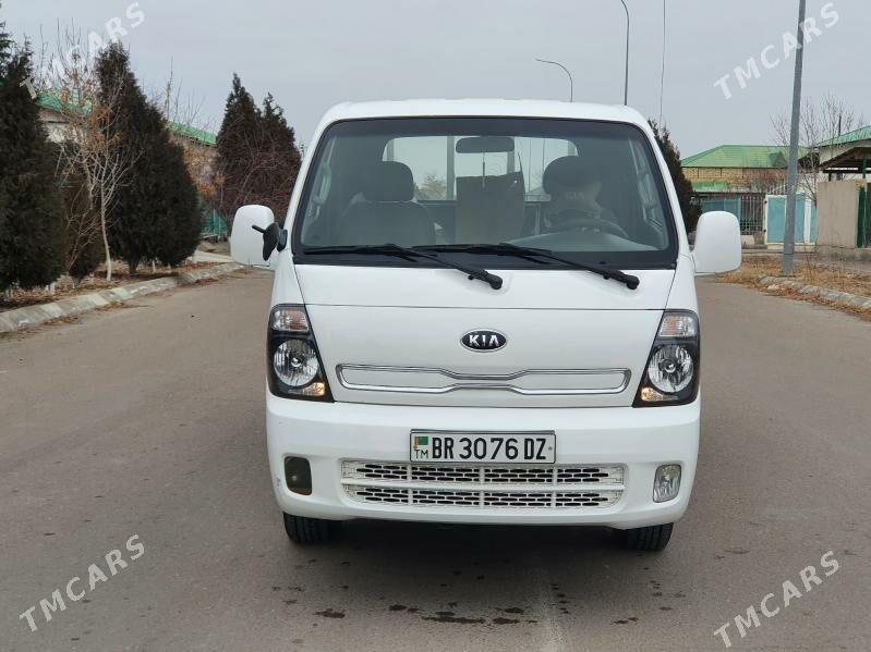 Kia Bongo 2012 - 200 000 TMT - Daşoguz - img 1