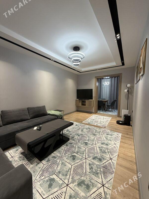 10 мкр 2 ком 1 этаж - 10 мкр - img 1