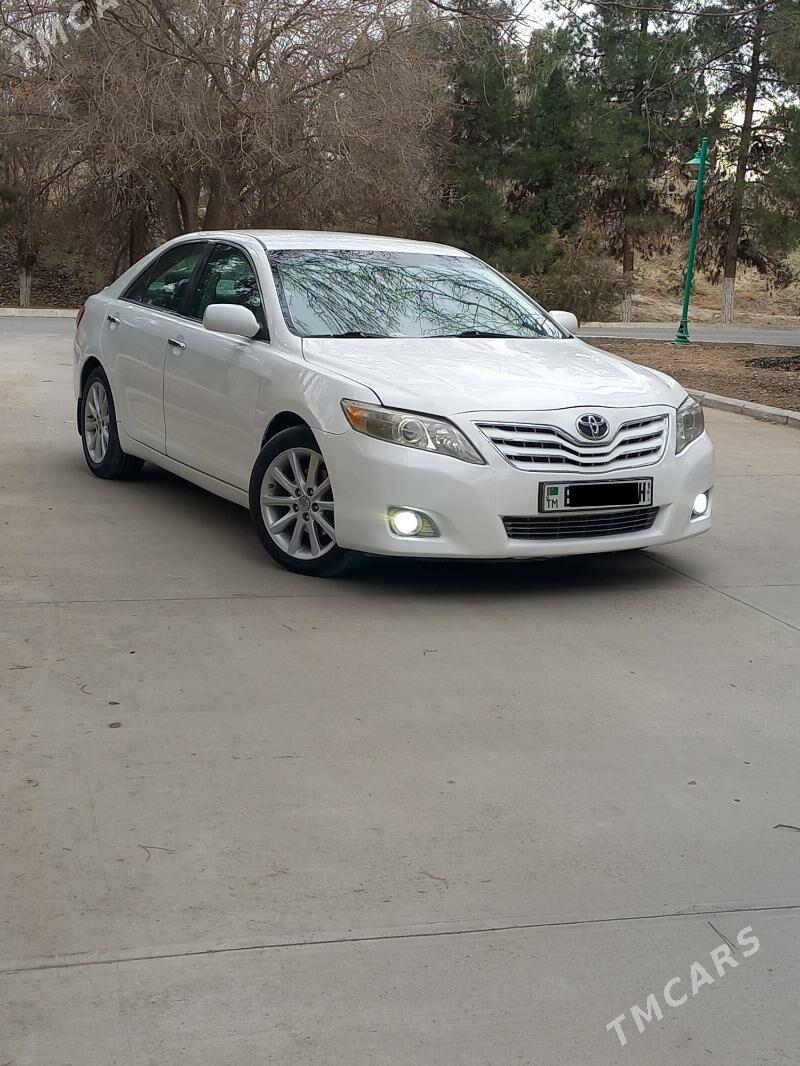 Toyota Camry 2011 - 188 000 TMT - Гёкдепе - img 1