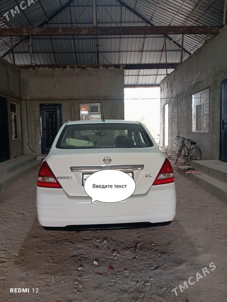 Nissan Versa 2010 - 136 000 TMT - Анев - img 1