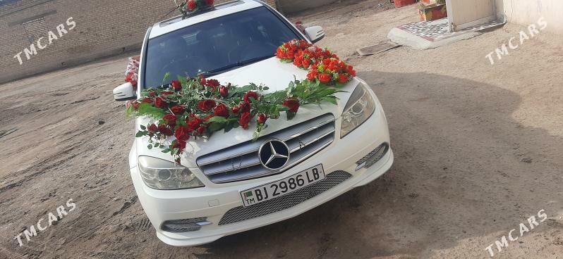 Mercedes-Benz C300 2010 - 200 000 TMT - Дянев - img 1