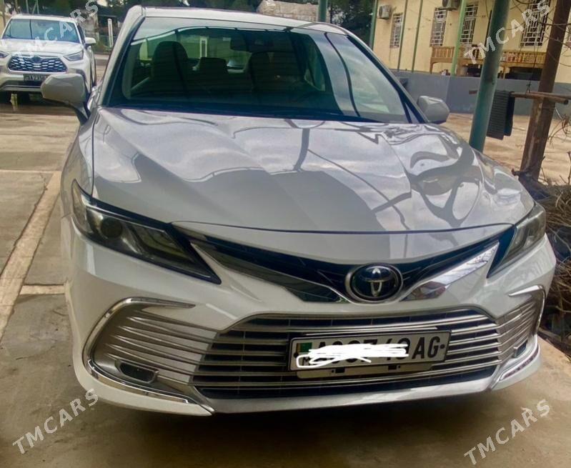 Toyota Camry 2019 - 368 000 TMT - 30 мкр - img 1