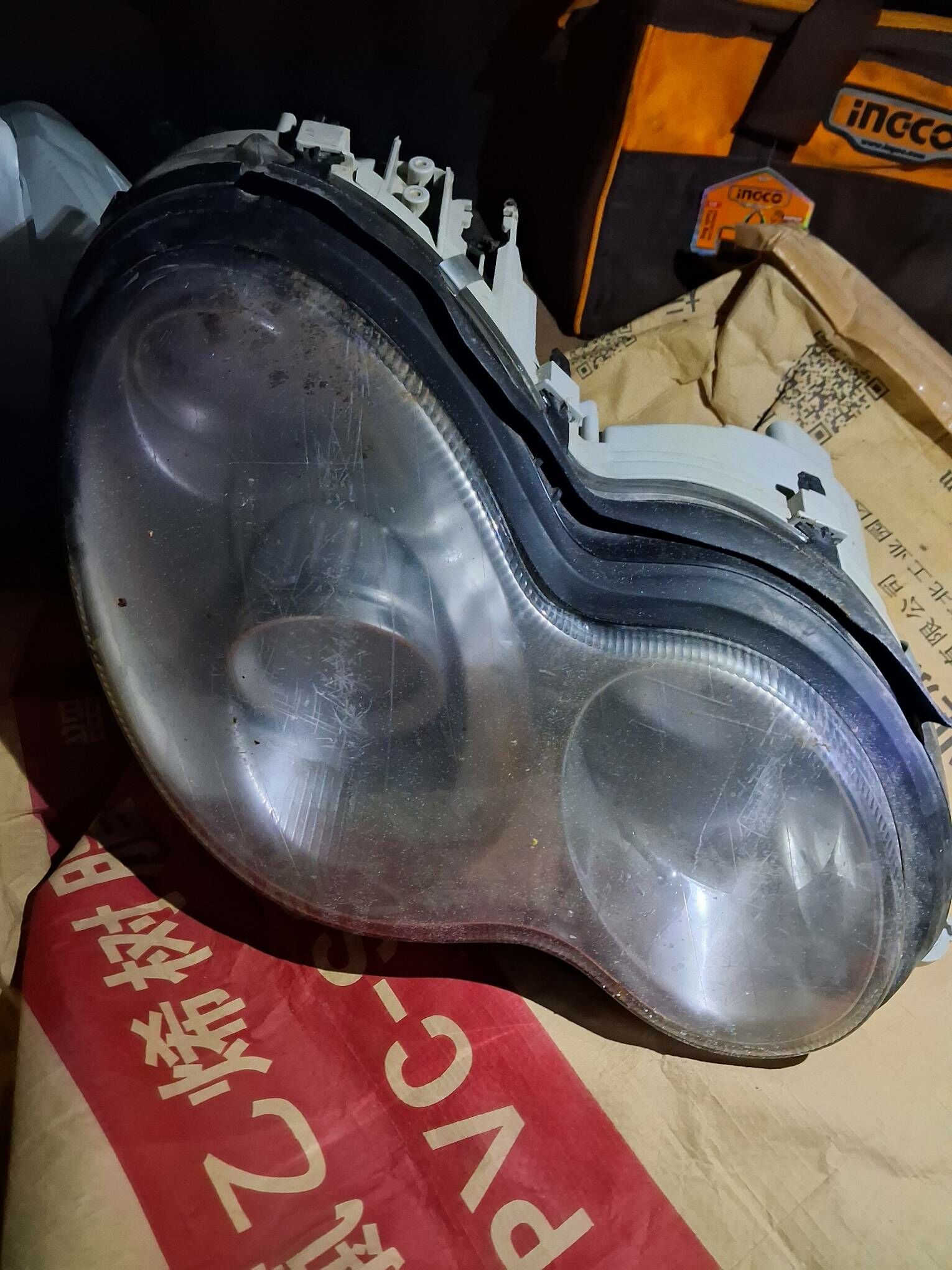 Mercedes Benz cyrasy 600 TMT - Кëши - img 1