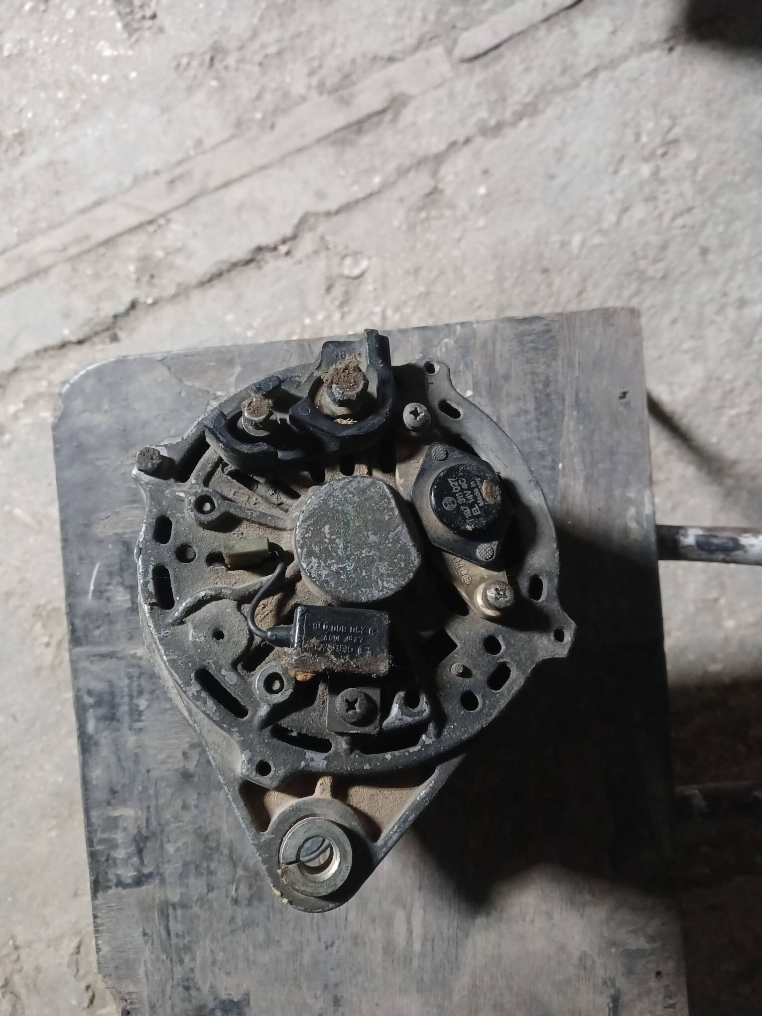 Audi 90 dinama 250 TMT - Балканабат - img 1