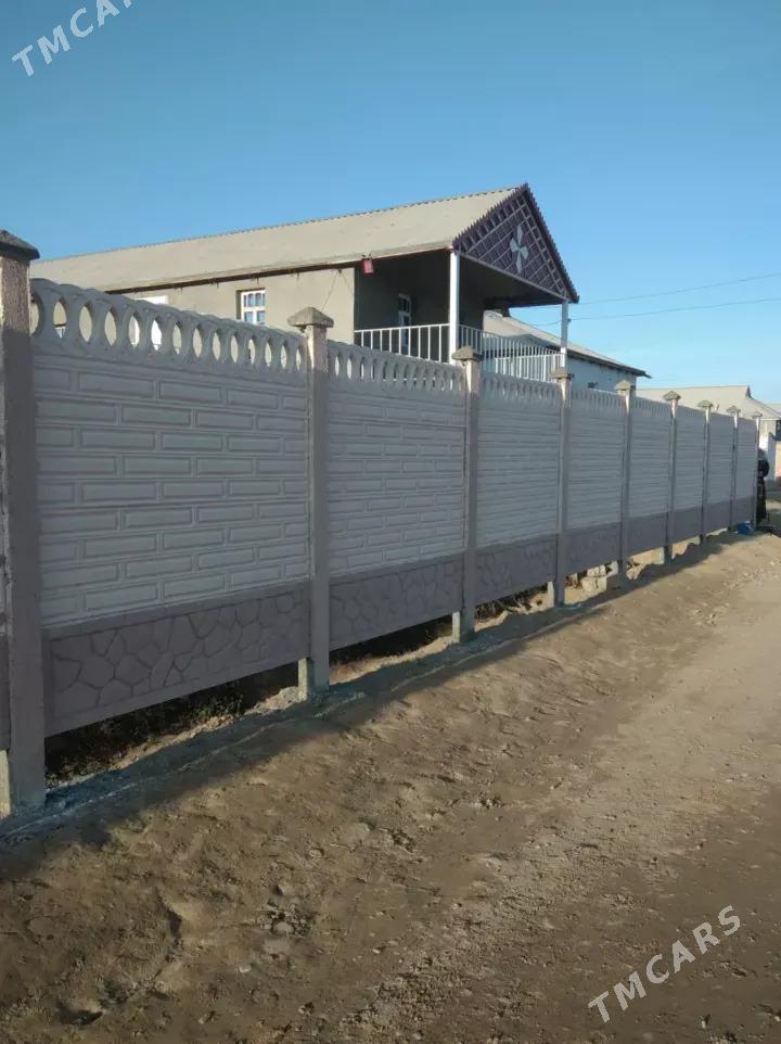 BETON ZABOR - етр. Туркменбаши - img 1