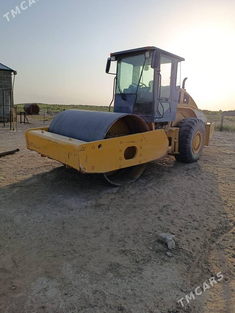 LiuGong Roller 2013 - 500 000 TMT - Mary - img 1