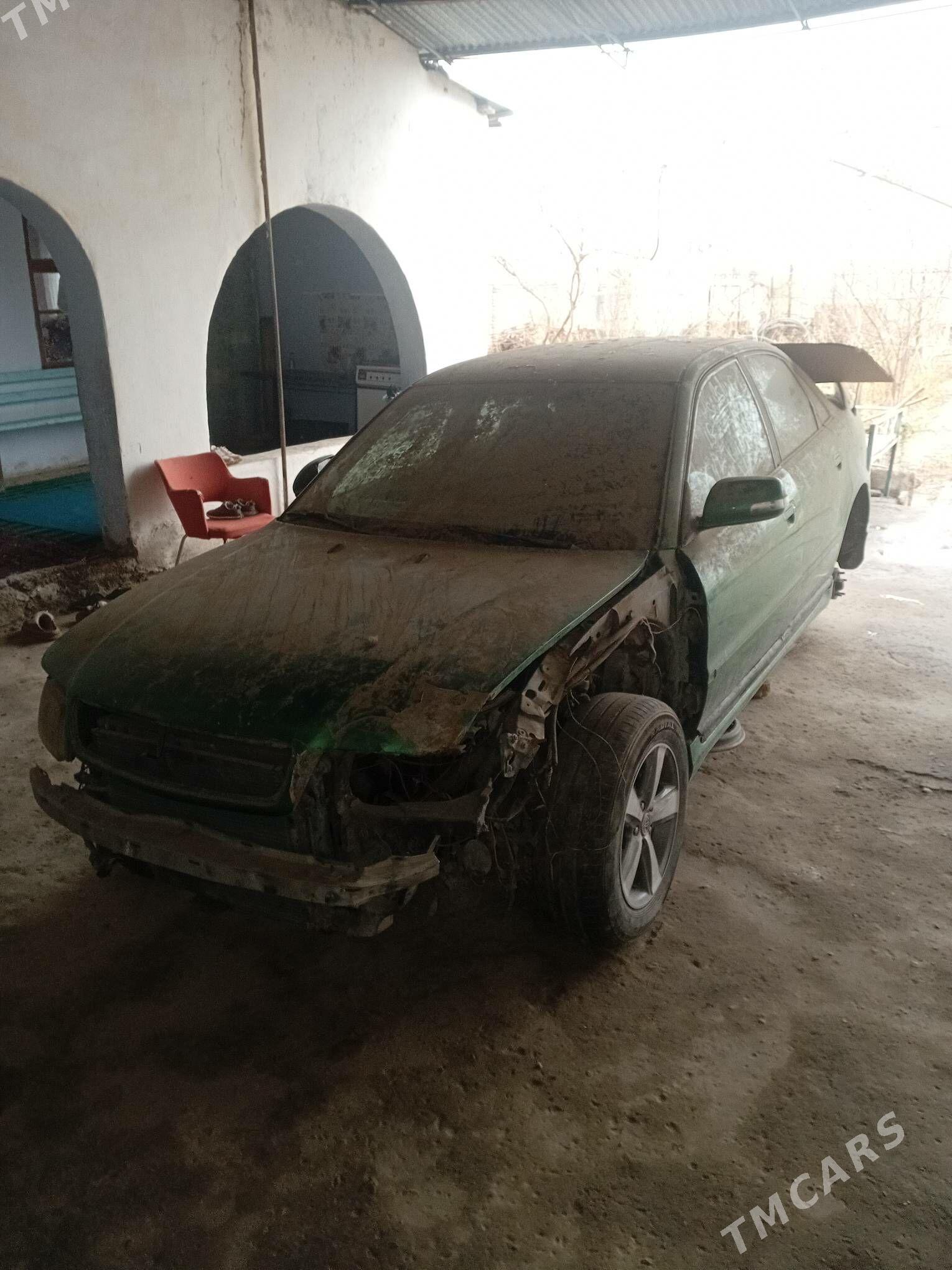 Audi A4 1999 - 25 000 TMT - Чарджоу - img 1