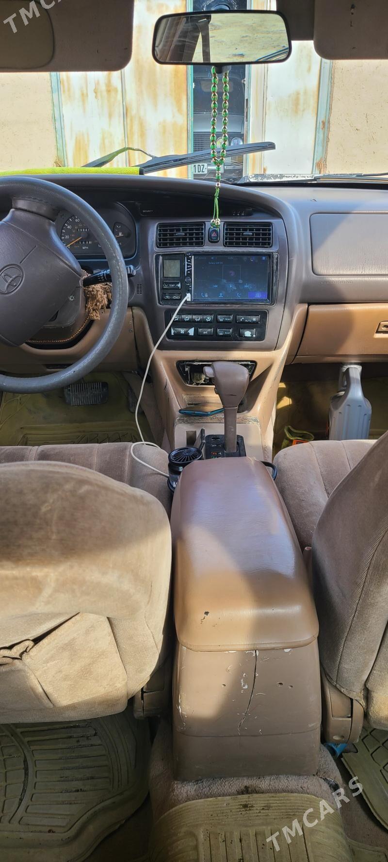 Toyota Avalon 1996 - 95 000 TMT - Gubadag - img 1