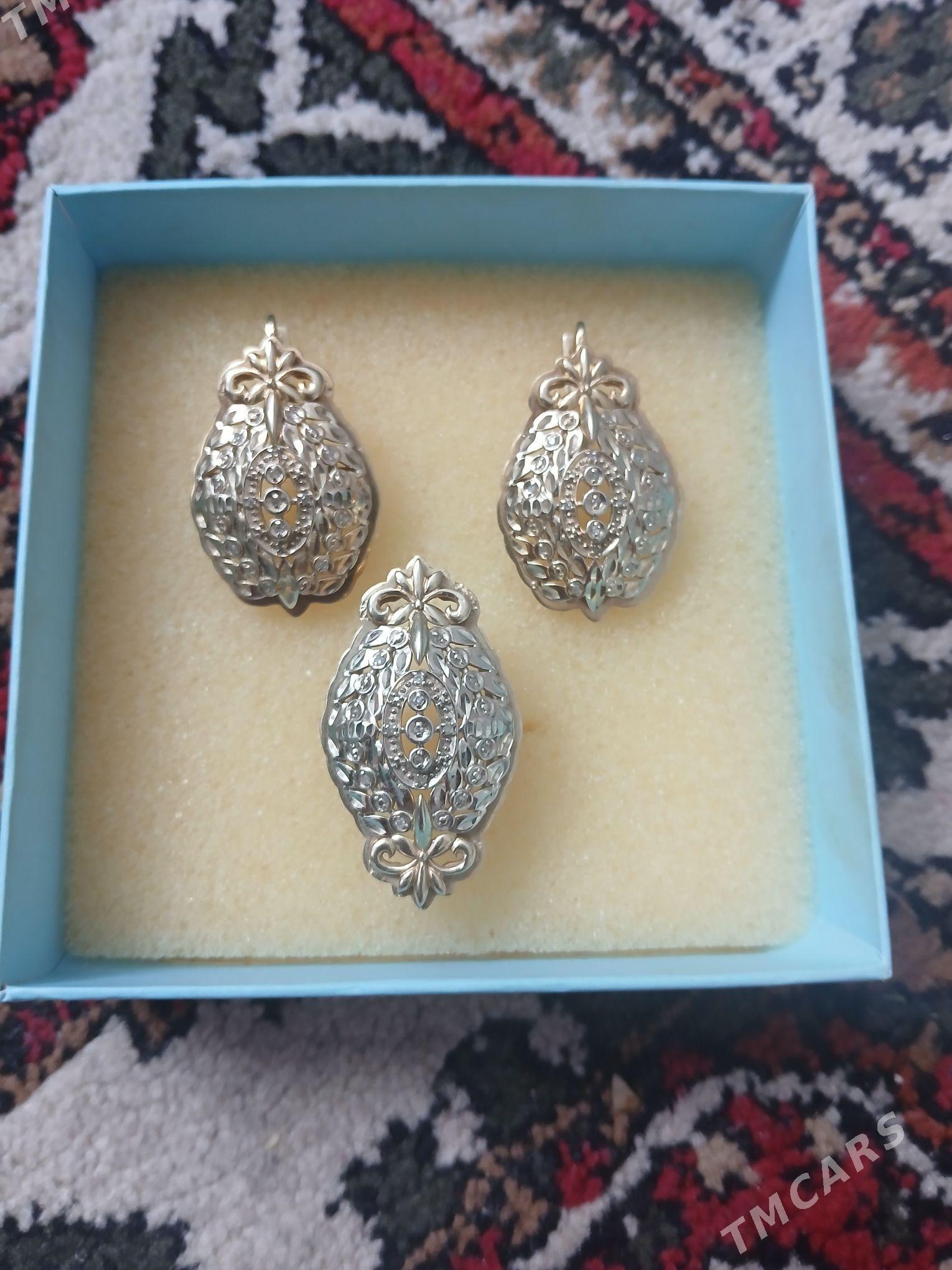 Gyzyl gulak halka kamplekt - 8 mkr - img 1