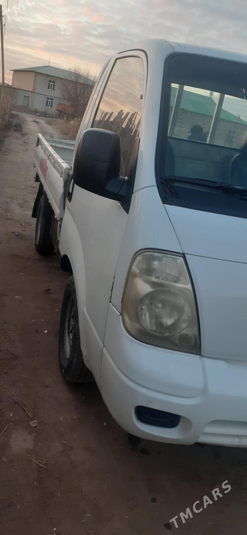 Kia Bongo 2006 - 130 000 TMT - Шабатский этрап - img 1