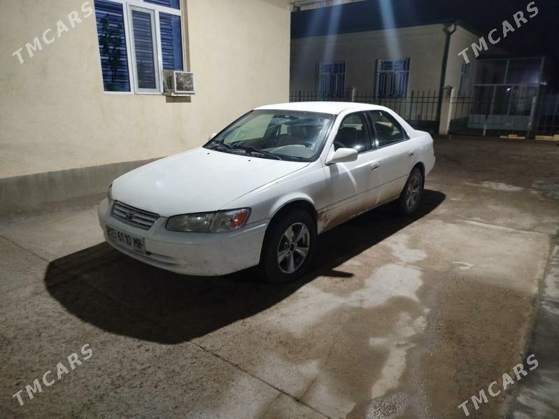 Toyota Camry 2001 - 118 000 TMT - Мары - img 1