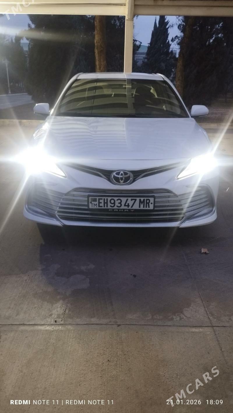 Toyota Camry 2021 - 240 000 TMT - Мургап - img 1