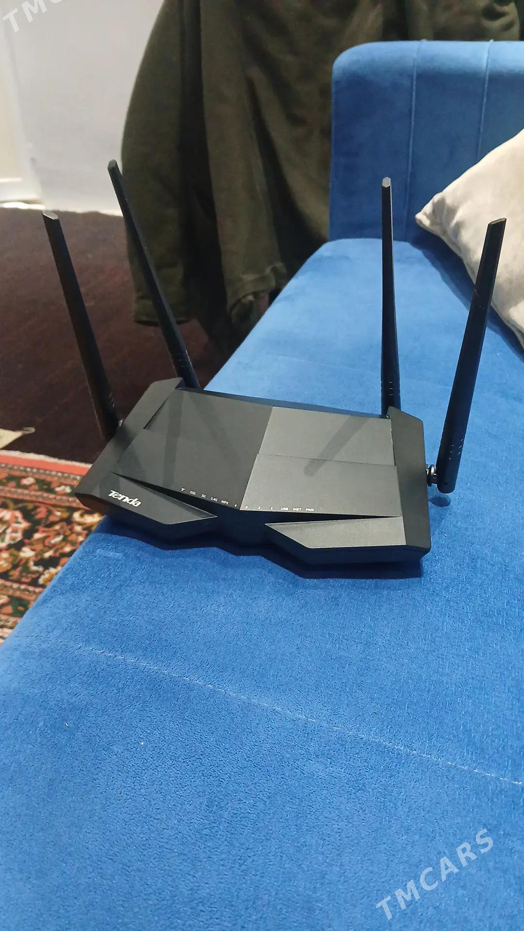 Router tenda - Бекреве - img 1