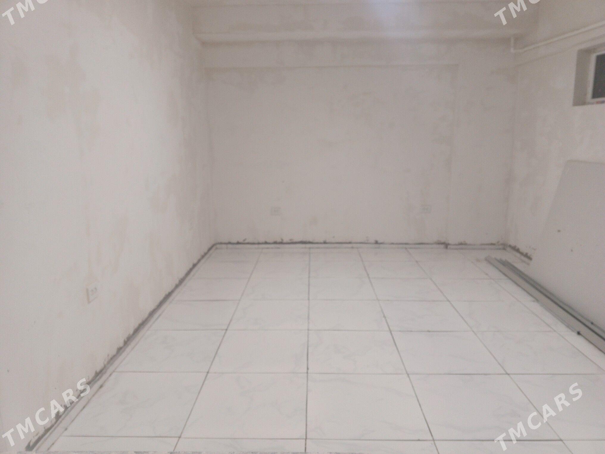 PADYWAL - Анев - img 1