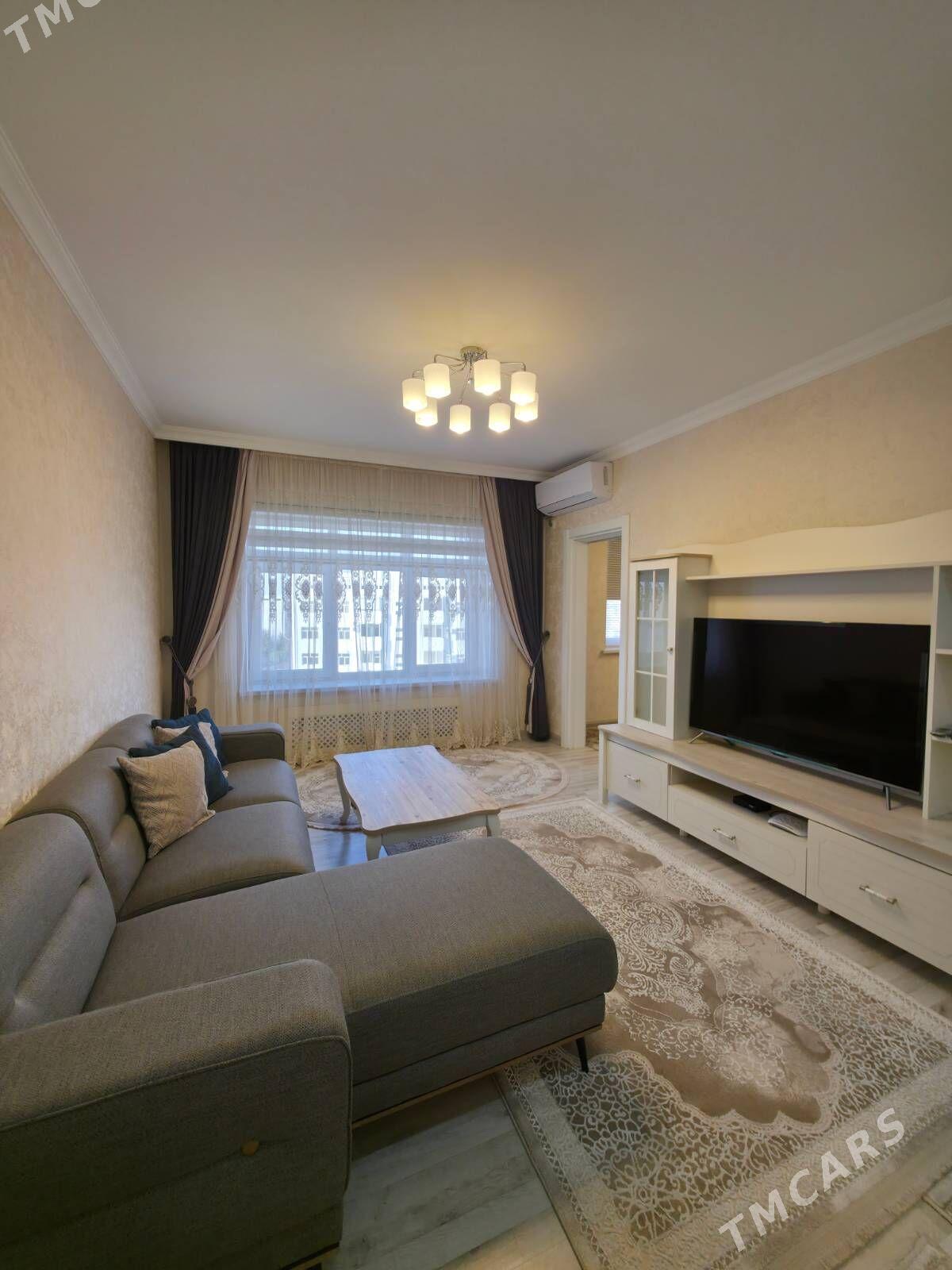 8-nji mkr. Arkaçka 3 kom. 86kw - Aşgabat - img 1