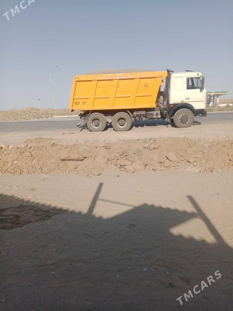 Maz Samosval 2013 - 500 000 TMT - Гурбансолтан Едже - img 1