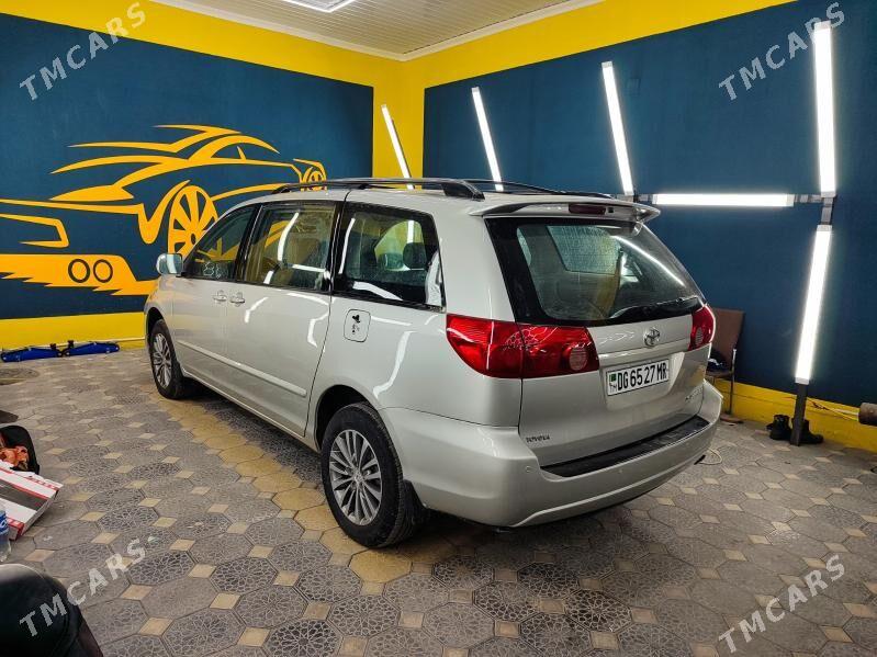 Toyota Sienna 2007 - 280 000 TMT - Мары - img 1