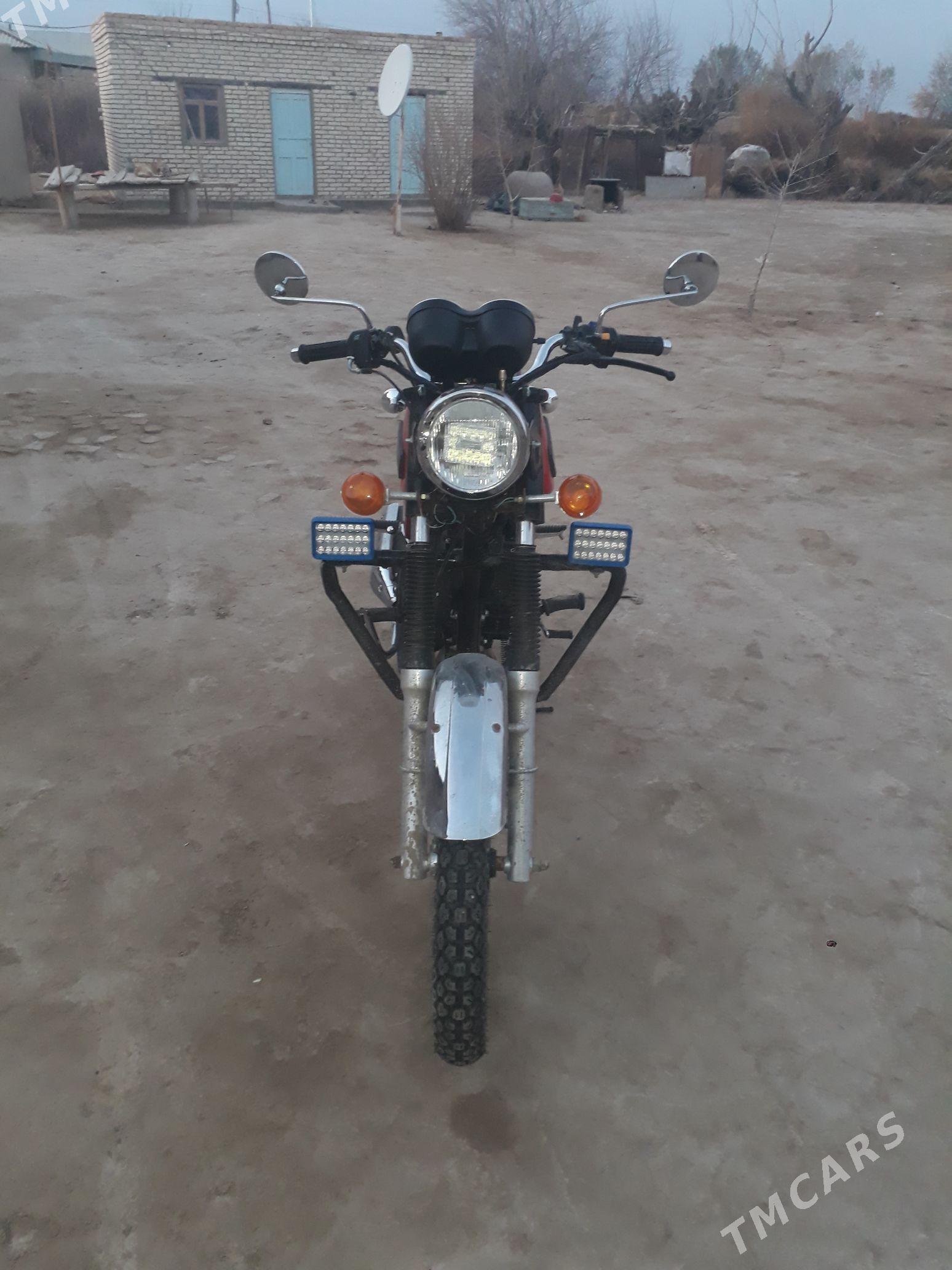 Iž Planeta 5 2016 - 16 000 TMT - Байрамали - img 1