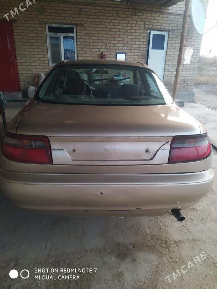 Toyota Carina 1993 - 40 000 TMT - Гарабекевюл - img 1