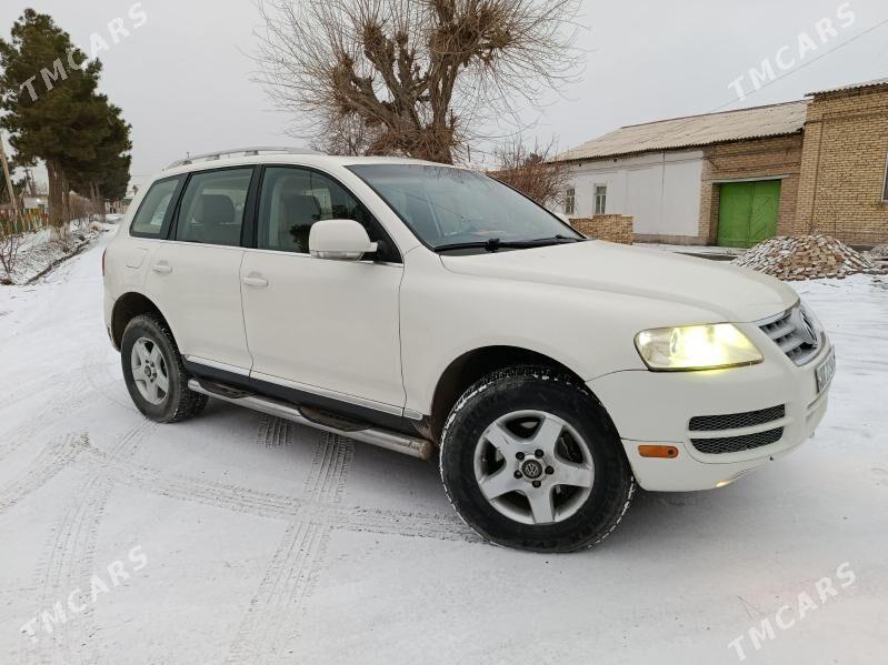 Volkswagen Touareg 2005 - 100 000 TMT - Сакар - img 1
