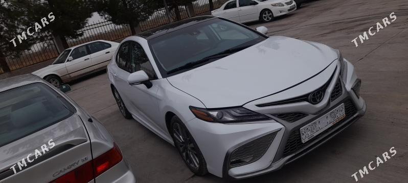 Toyota Camry 2023 - 345 000 TMT - Мары - img 1