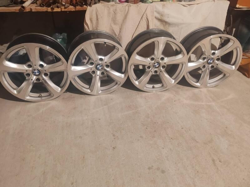 Diska. BMW 1 999 TMT - Балканабат - img 1