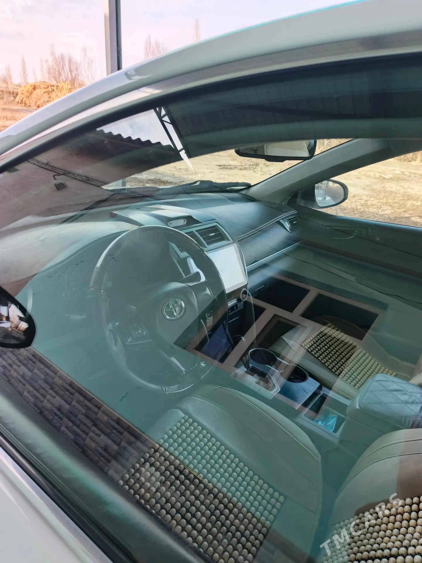 Toyota Camry 2012 - 200 000 TMT - Болдумсаз - img 1