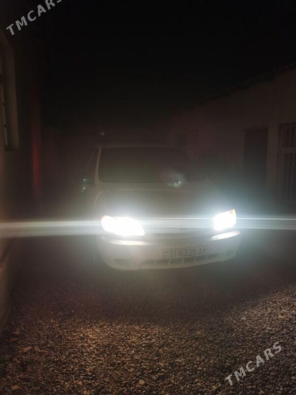 Toyota Sienna 2003 - 180 000 TMT - Tejen - img 1