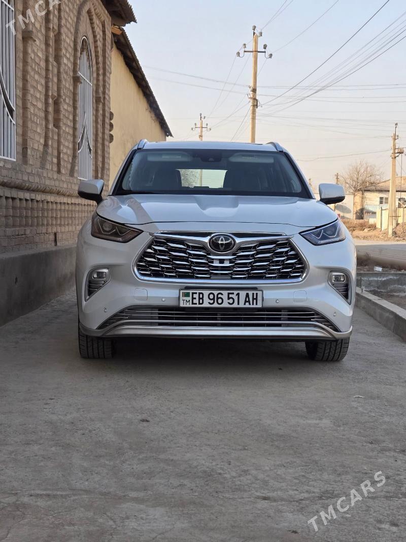 Toyota Highlander 2021 - 620 000 TMT - Ашхабад - img 1