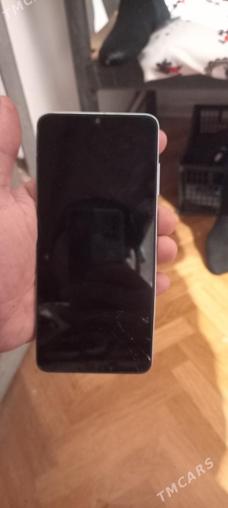 Samsung a06 - Gurbansoltan Eje - img 1