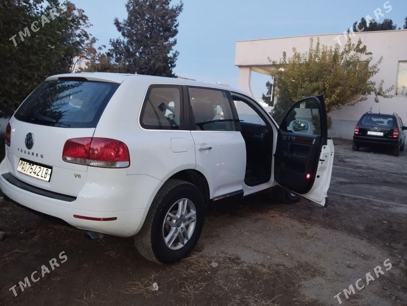 Volkswagen Touareg 2003 - 110 000 TMT - Туркменабат - img 1
