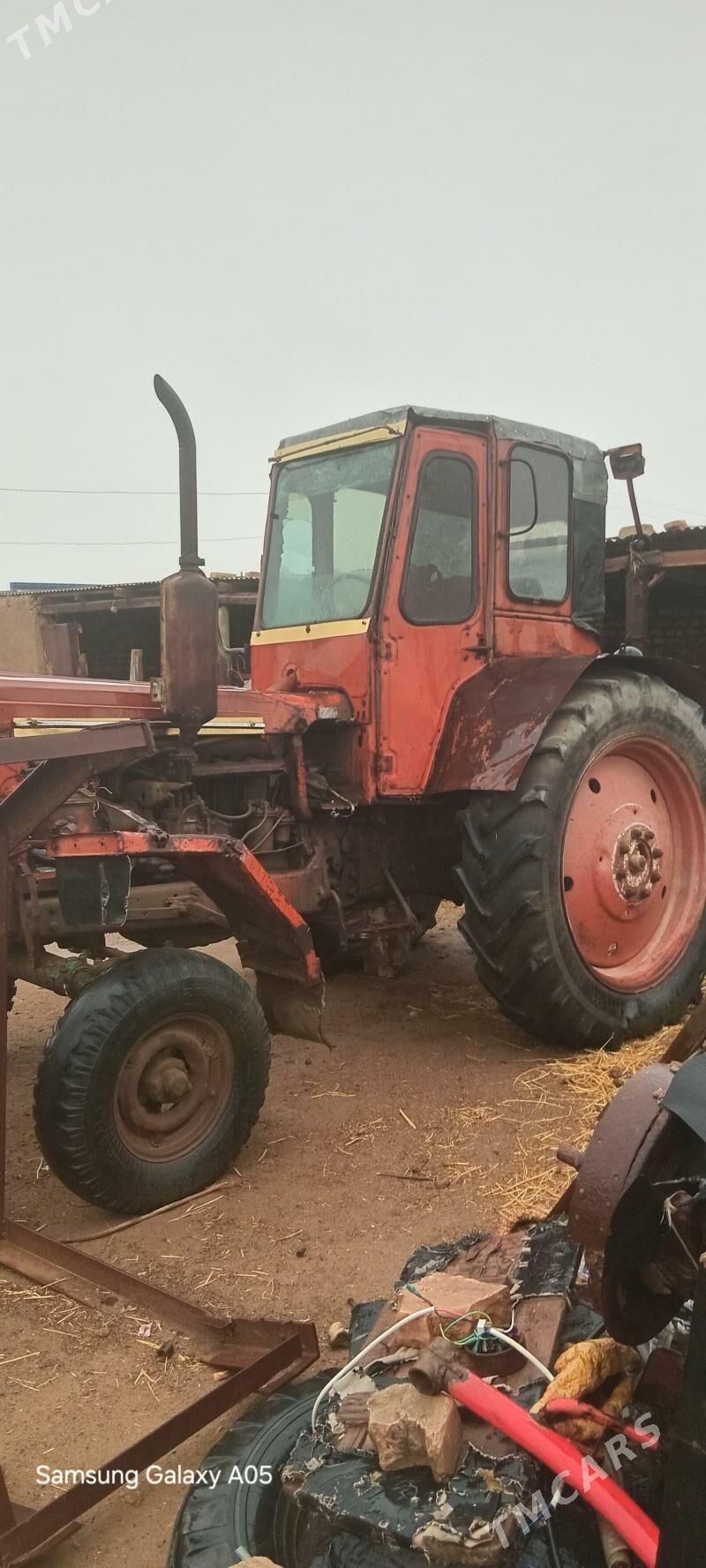 MTZ T-28 1992 - 15 000 TMT - Babadaýhan - img 1