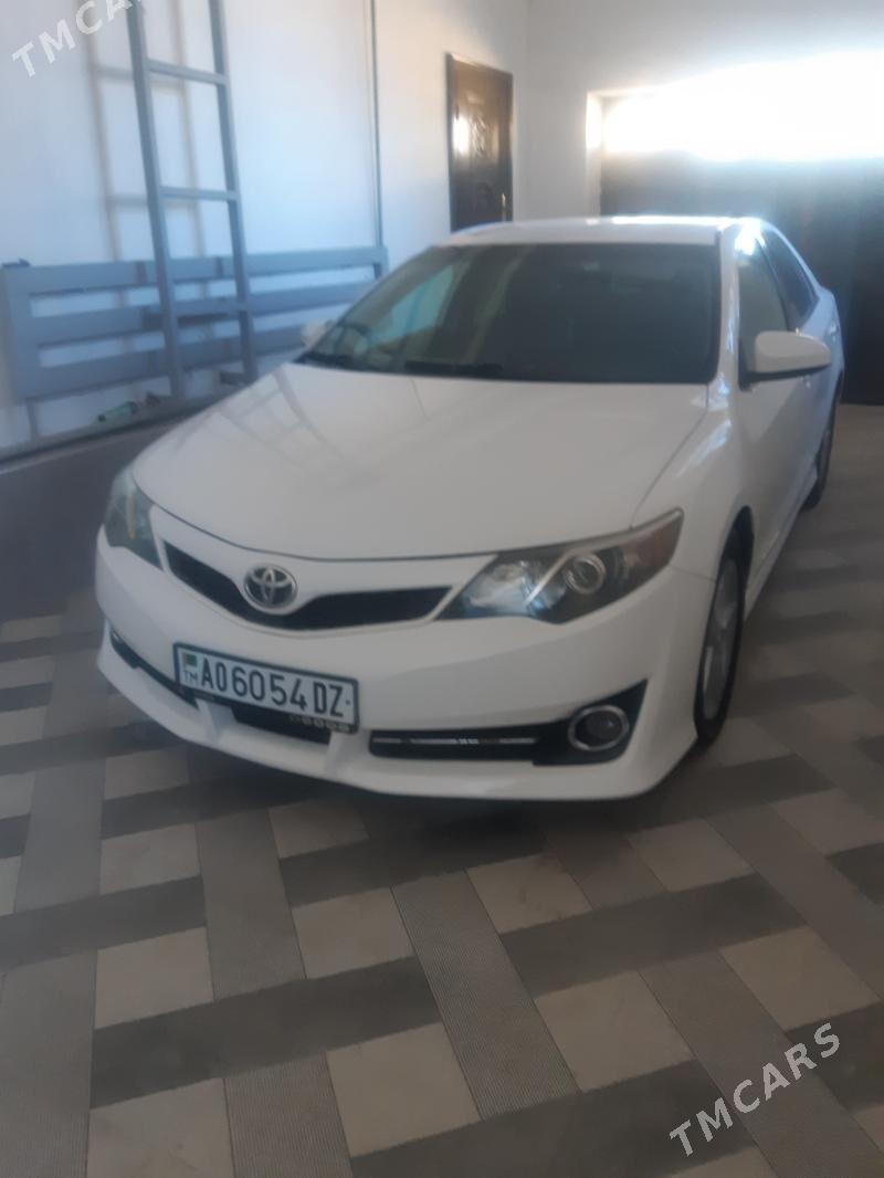 Toyota Camry 2013 - 210 000 TMT - Дашогуз - img 1