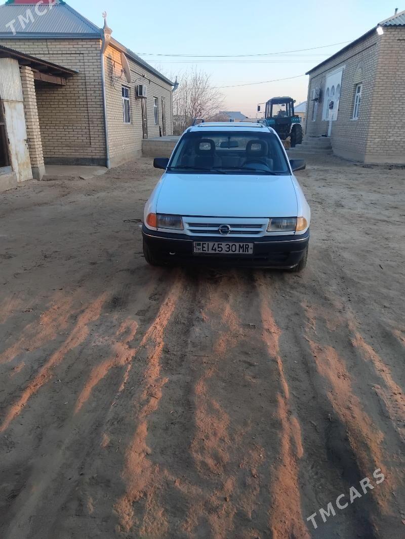 Opel Astra 1992 - 36 000 TMT - Мары - img 1